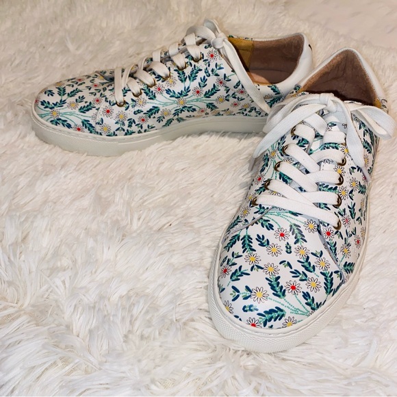 Jack Rogers Womens White Floral Rory Daisy Lace-Up Sneakers Size 8 - Picture 3 of 8